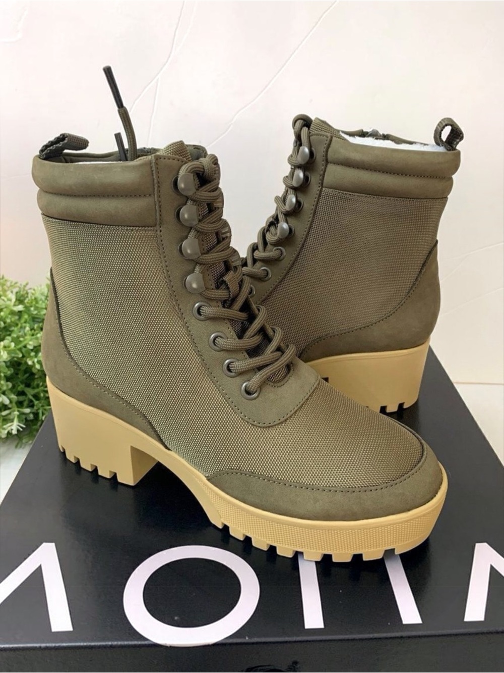 Aqua Women's Go Hiker Round Toe Lace-up Platform Combat Booties Sz 6 Olive Green